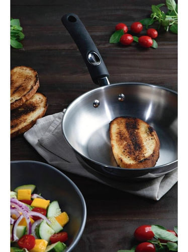 748261-MLU71972596990_092023